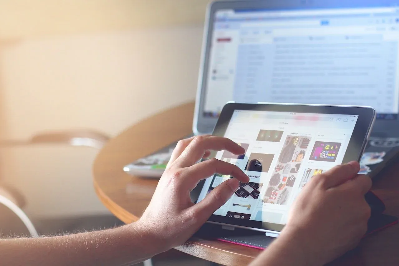 Cover image for the article “Top 5 benefits of B2B E-Commerce and its impact to the business”